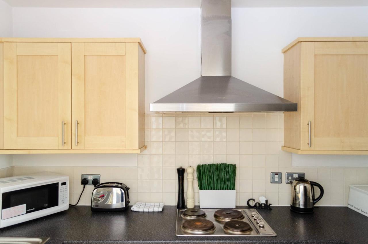 Serviced Apartment In Liverpool City Centre - Free Parking - Balcony - By Happy Days מראה חיצוני תמונה