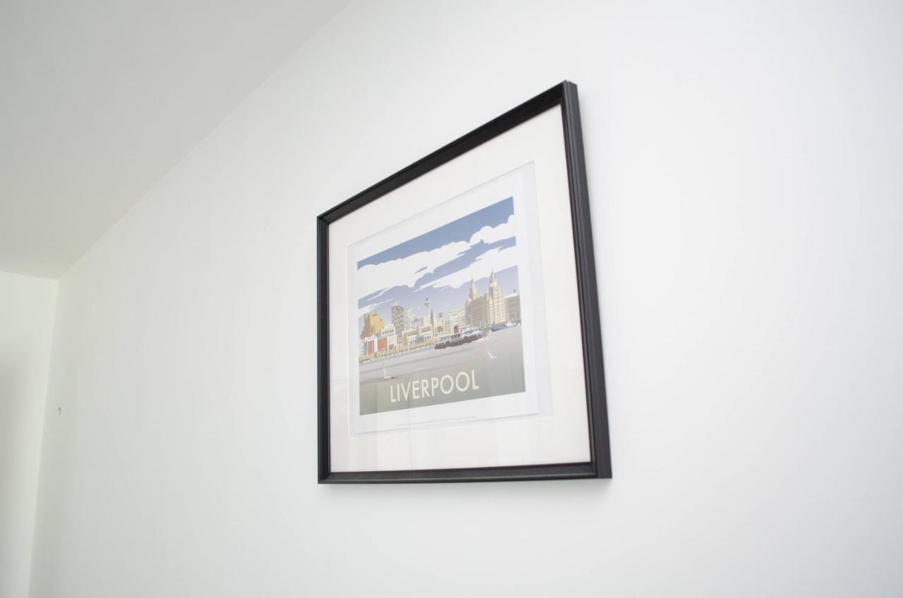 Serviced Apartment In Liverpool City Centre - Free Parking - Balcony - By Happy Days מראה חיצוני תמונה