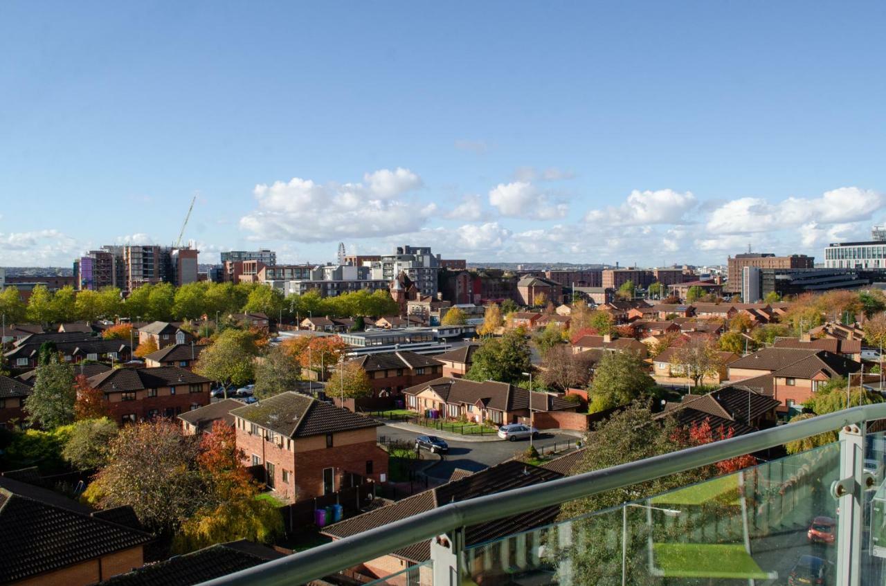 Serviced Apartment In Liverpool City Centre - Free Parking - Balcony - By Happy Days מראה חיצוני תמונה